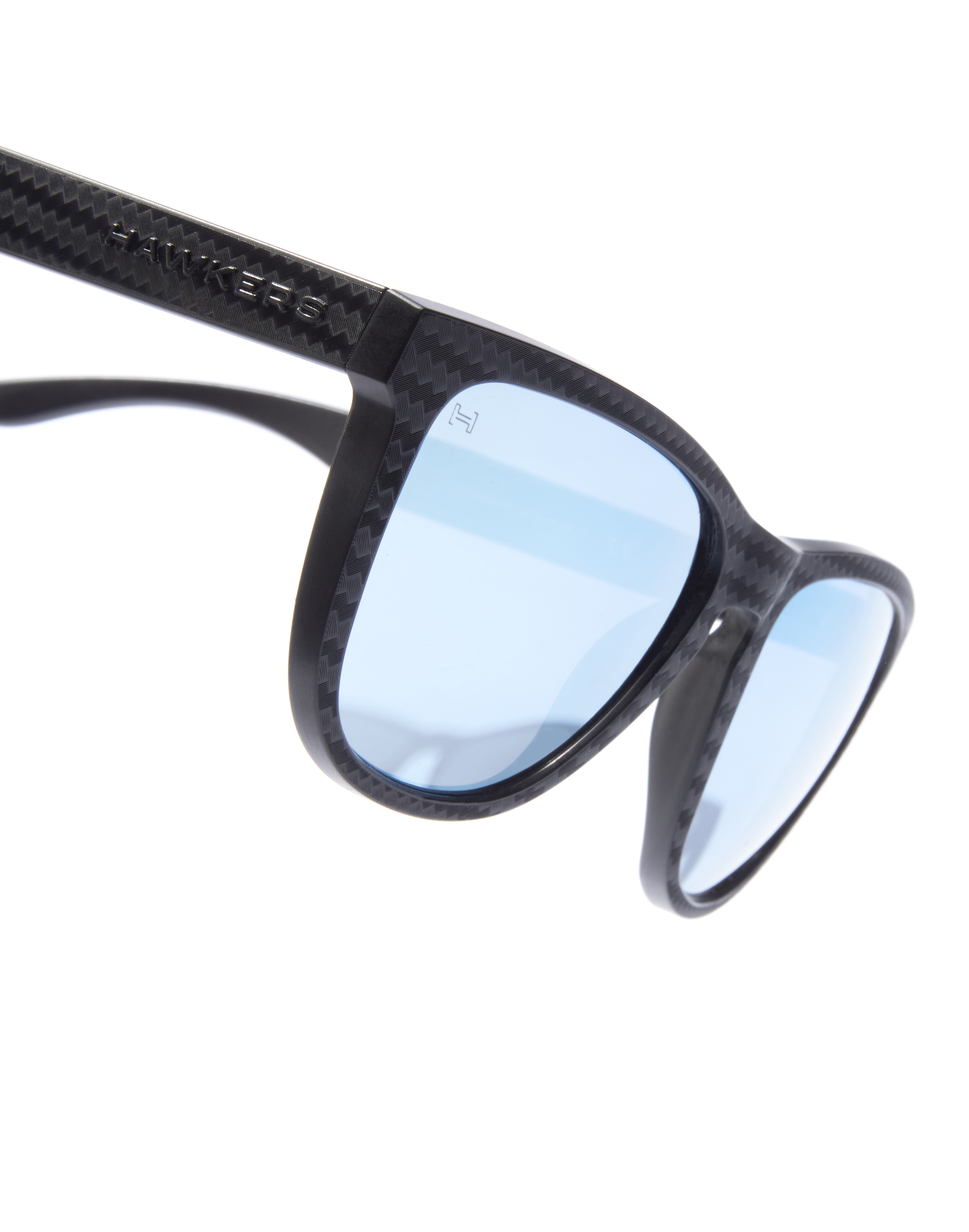 Foto 4 pulgar | Hawkers - One Raw Carbono Polarized Blue Chrome Para Hombres Y Mujeres Uv400