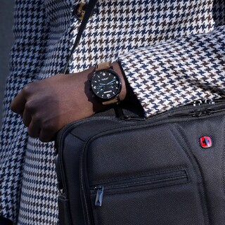 Foto 2 | Reloj Wenger Urban Metropolitan Chrono Ø44