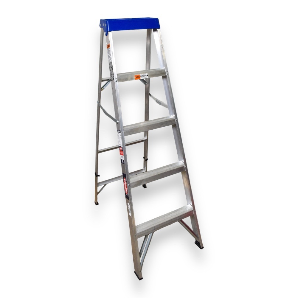 Escalera De Tijera Akron 4 Escalones 1.52mts De Aluminio