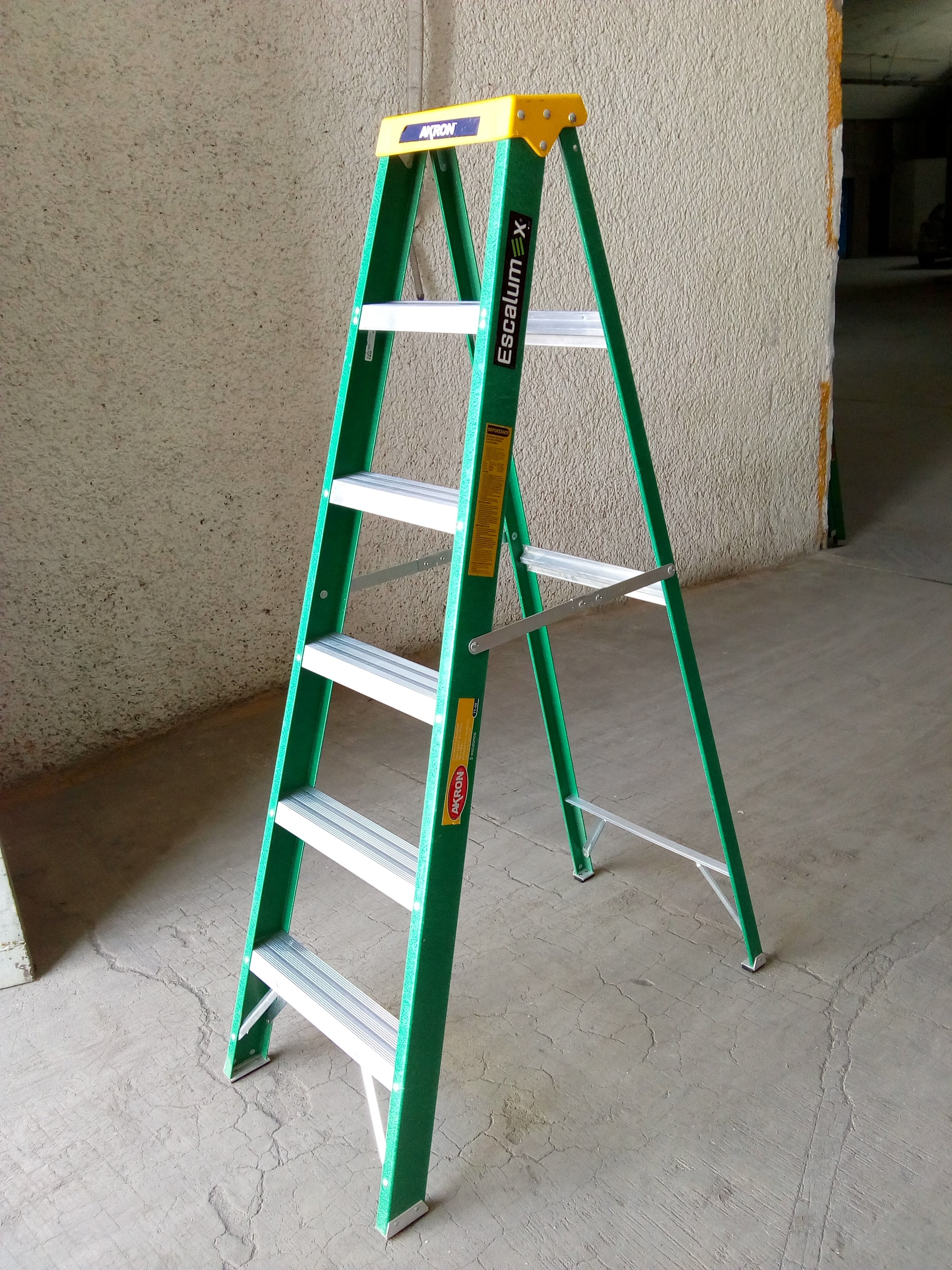 Foto 4 | Escalera De Tijera Akron 5 Escalones 1.83mts De Fibra De Vidrio