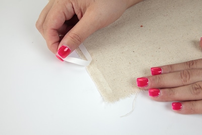 Foto 3 | Cinta Fabric Fusion Tape Aleene's, Rollo 5/8 - Venta Internacional.