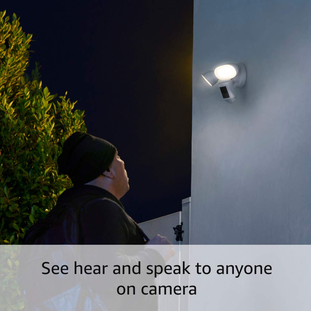 Foto 3 pulgar | Cámara De Seguridad Ring Floodlight Cam Wired Pro Black 1080p - Venta Internacional.