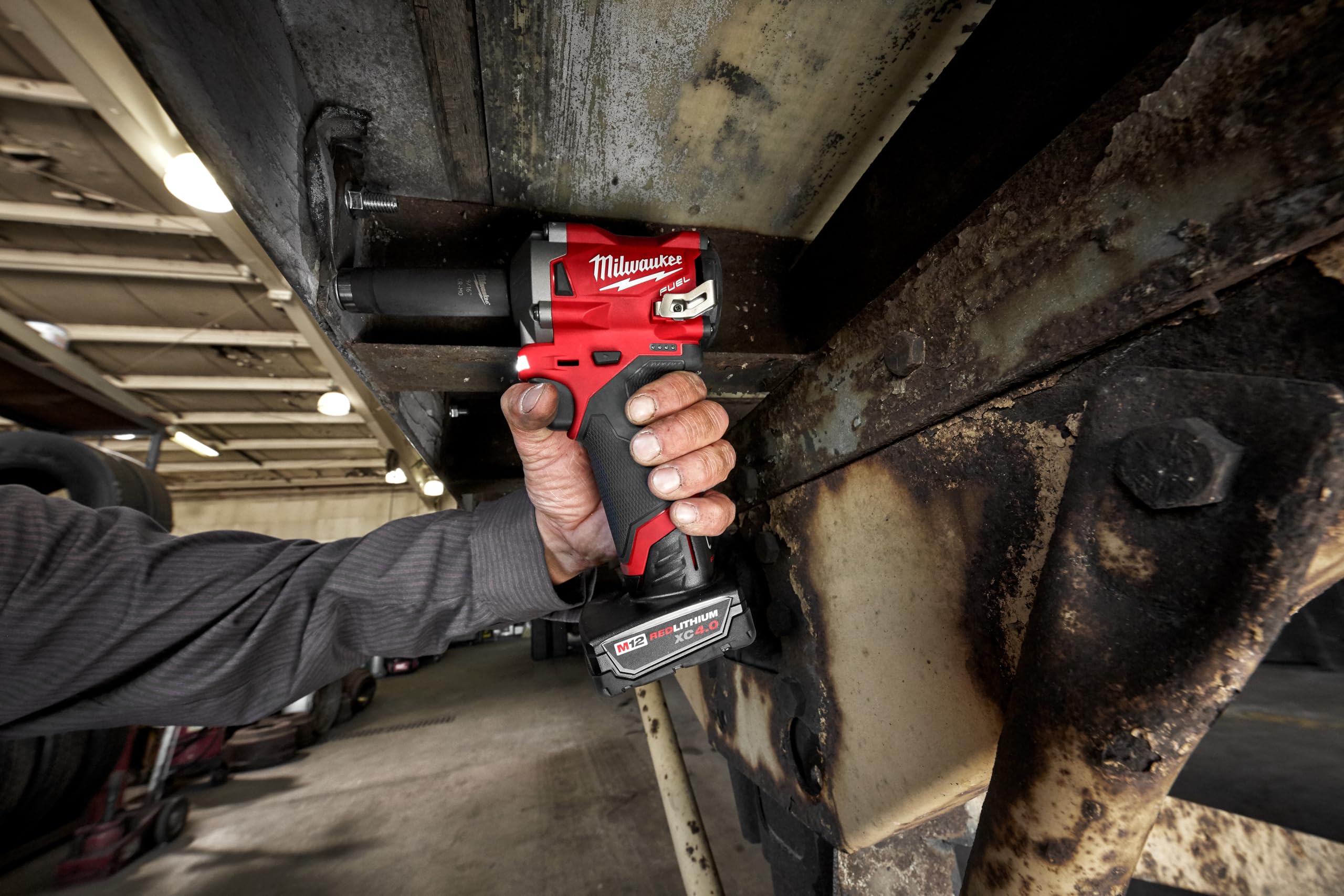 Foto 3 pulgar | Llave De Impacto Milwaukee M12 Fuel Stubby 1/2 Pulgada - Venta Internacional.