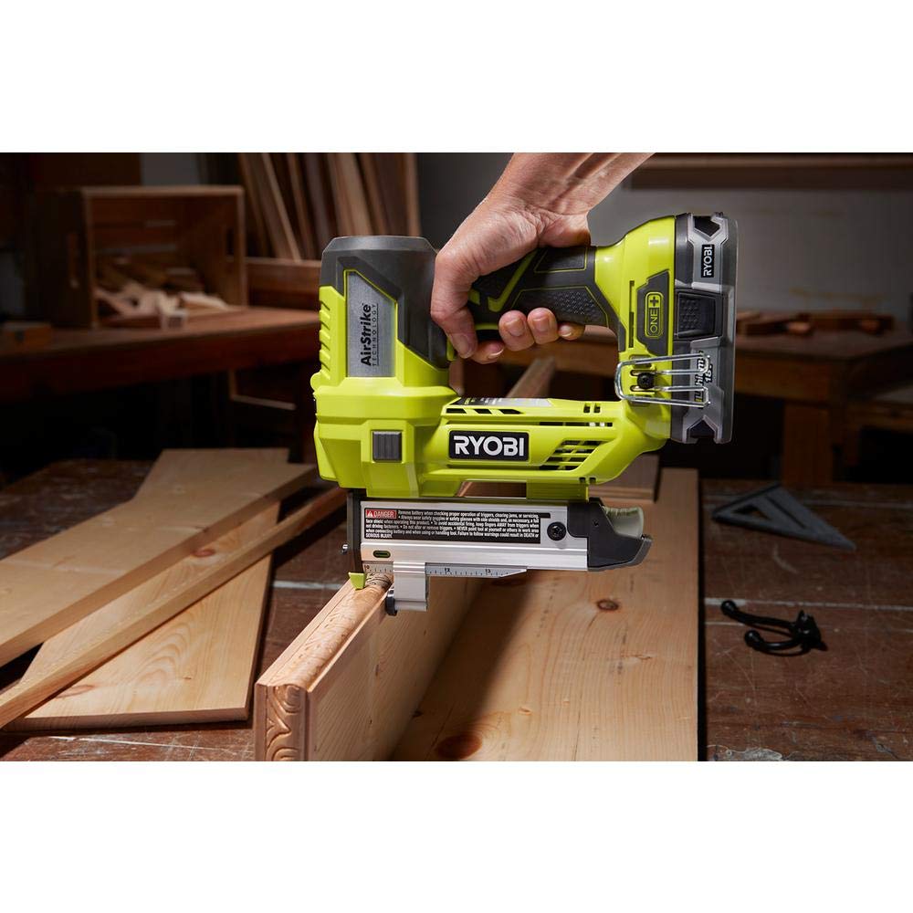 Foto 6 | Clavadora De Púas Ryobi One+ Inalámbrica Airstrike De 18 V, Iones De Litio - Venta Internacional.