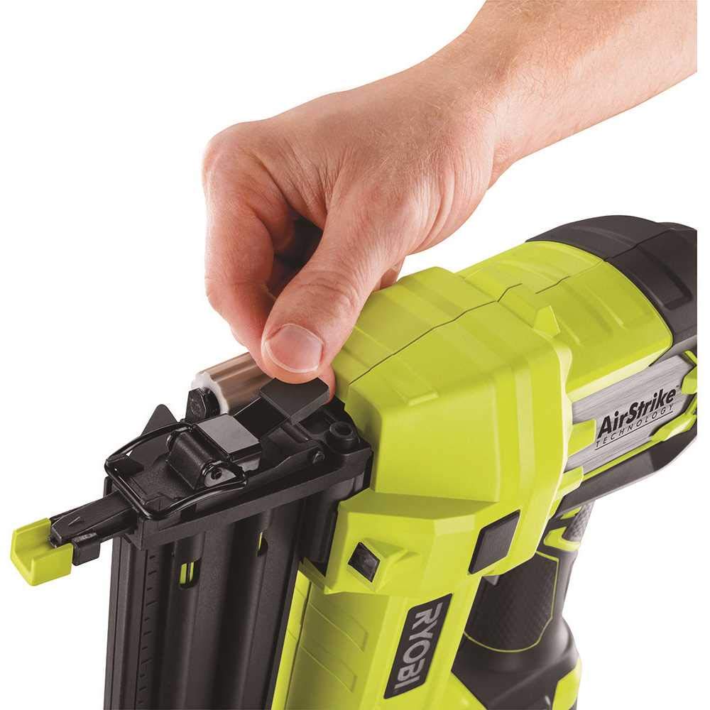 Foto 3 | Clavadora Inalámbrica Ryobi Airstrike De 18 V, Calibre 18 (solo Herramienta) - Venta Internacional.