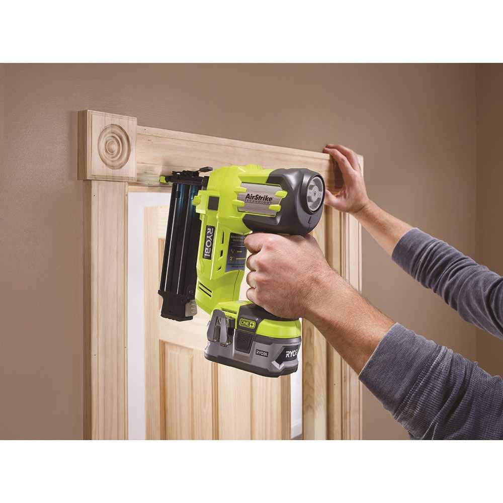 Foto 6 | Clavadora Inalámbrica Ryobi Airstrike De 18 V, Calibre 18 (solo Herramienta) - Venta Internacional.