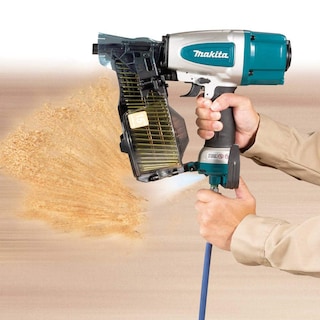 Foto 4 | Clavadora Neumática Con Bobina De Revestimiento Makita An613 15° 2-1/2 - Venta Internacional.