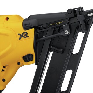 Foto 4 | Clavadora De Acabado Dewalt 20 V Máx* En Ángulo 15 Ga (dcn650b) Inalámbrica - Venta Internacional.