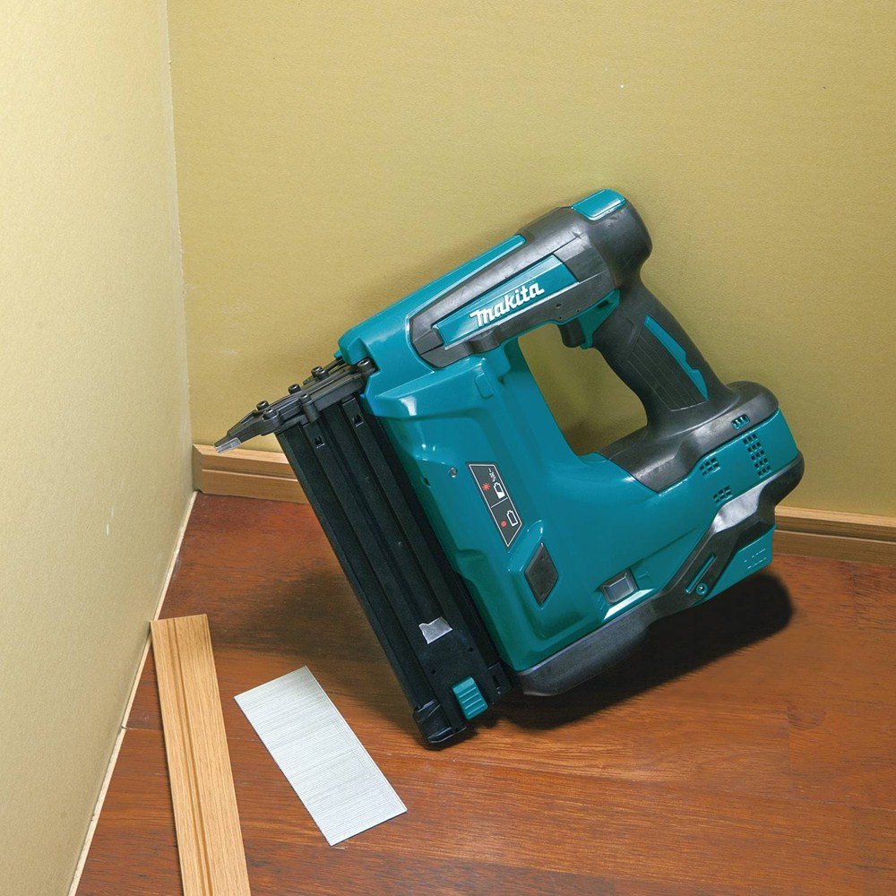 Foto 8 pulgar | Brad Nailer Makita Xnb01z Lxt De 18 V, Batería Inalámbrica De Iones De Litio - Venta Internacional