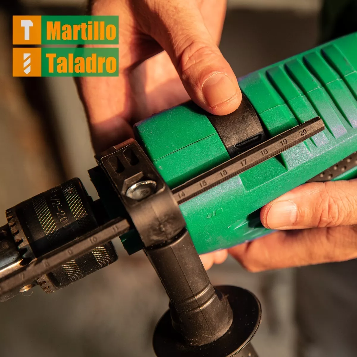 Foto 3 pulgar | Taladro Rotomartillo 32 Pzs  650 W Verde