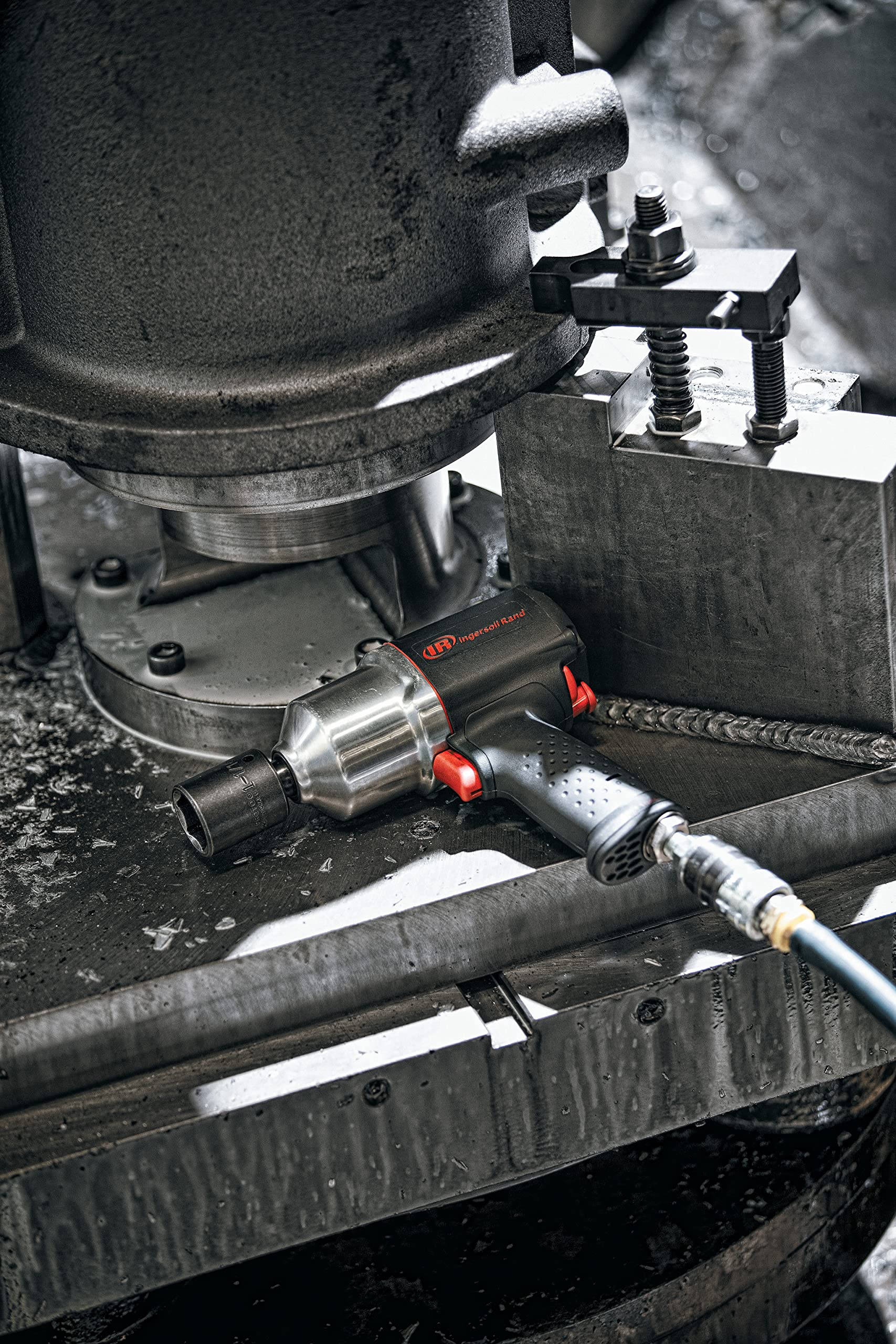Foto 8 pulgar | Llave Neumática Ingersoll Rand 2135QXPA 1/2 1,100 Ft-lbs - Venta Internacional