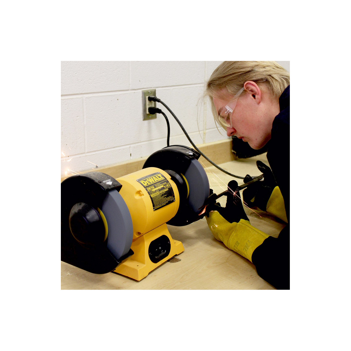 Foto 7 pulgar | Esmeriladora de Banco de 205mm Dewalt Dw758