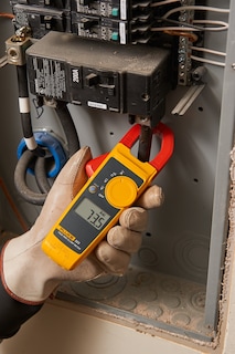 Foto 4 | Pinza Amperimétrica Fluke 323 Para Electricistas Comerciales Y Residenciales - Venta Internacional.