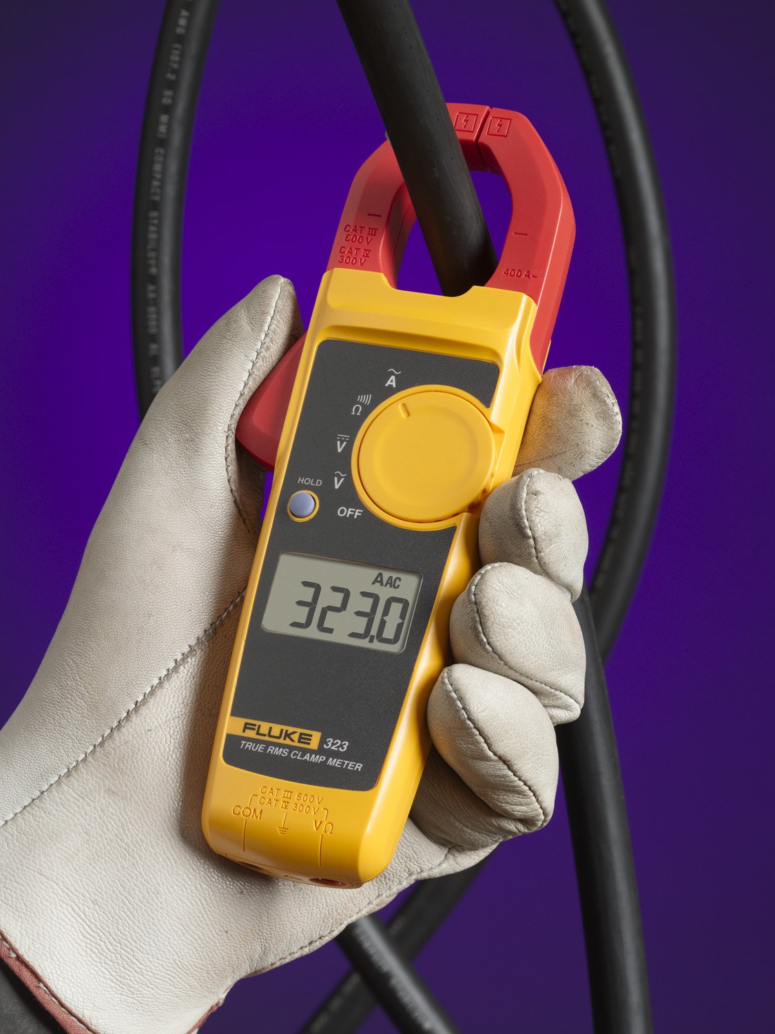 Foto 6 pulgar | Pinza Amperimétrica Fluke 323 Para Electricistas Comerciales Y Residenciales - Venta Internacional.