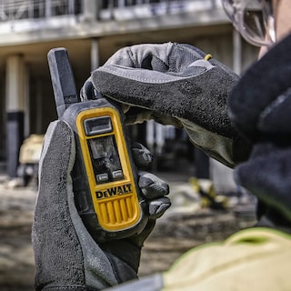 Foto 4 | Walkie Talkies Dewalt Dxfrs300, 1 W, Impermeable, Paquete De 6 Con Auriculares - Venta Internacional.