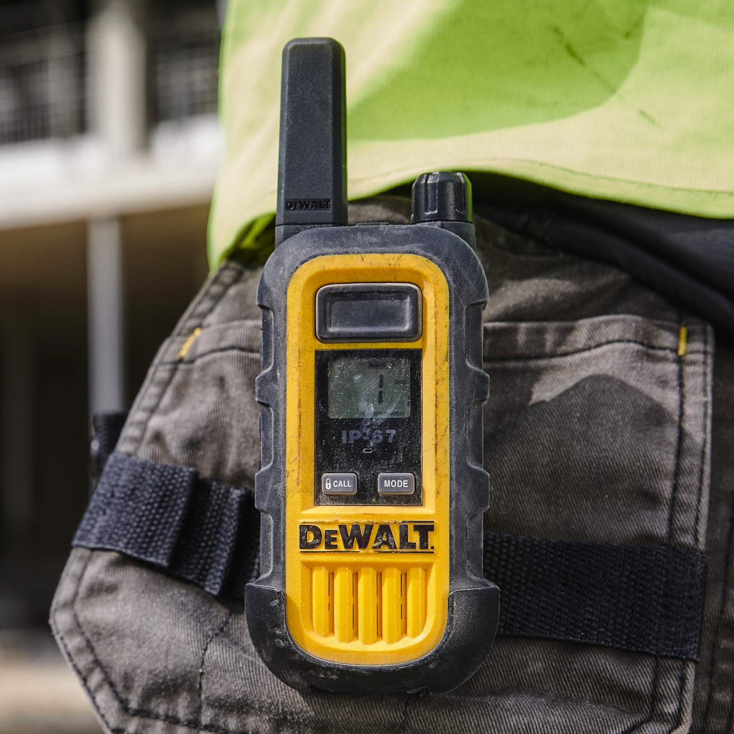 Foto 8 pulgar | Walkie Talkies Dewalt Dxfrs300, 1 W, Impermeable, Paquete De 6 Con Auriculares - Venta Internacional.