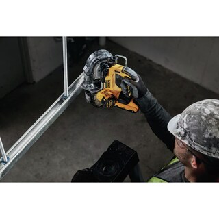Foto 6 | Sierra De Cinta Dewalt Atomic 20v Max* Inalámbrica Sin Escobillas De 1-3/4 Pulgadas - Venta Internacional.
