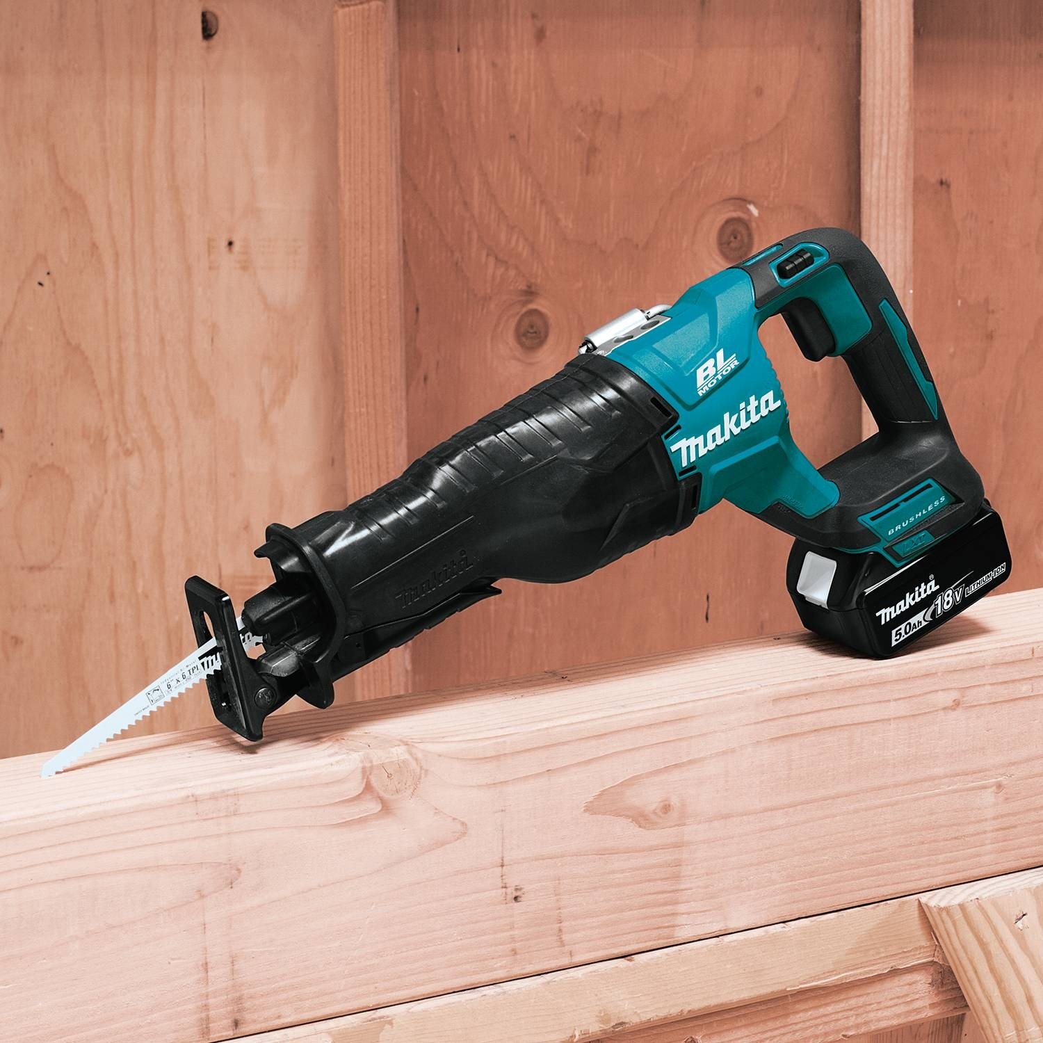 Foto 7 pulgar | Sierra Recipro Makita Xrj05t Lxt De 18 V  Iones De Litio  5 Ah - Venta Internacional.