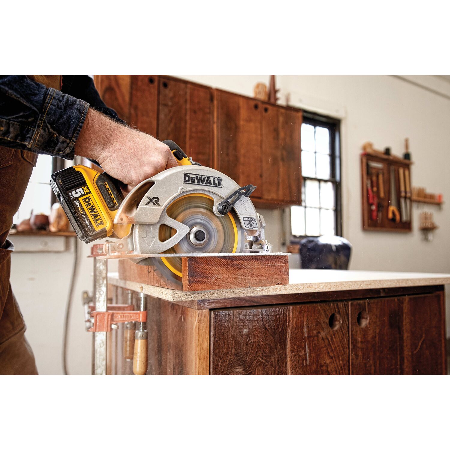 Foto 4 | Sierra Circular DeWalt Dcs570b de 20 V