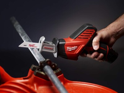 Foto 3 | Kit De Sierra Milwaukee 2420-21 12 V Hackzall Con Batería Y Cargador - Venta Internacional.
