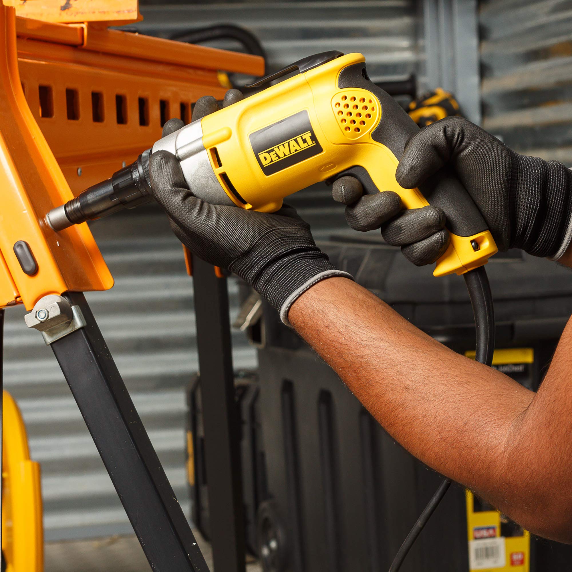 Foto 2 | Atornilladora Para Paneles De Yeso Dewalt Dw268 De 6.5 Amperios, Amarilla - Venta Internacional.