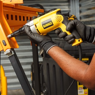 Foto 2 | Atornilladora Para Paneles De Yeso Dewalt Dw268 De 6.5 Amperios, Amarilla - Venta Internacional.