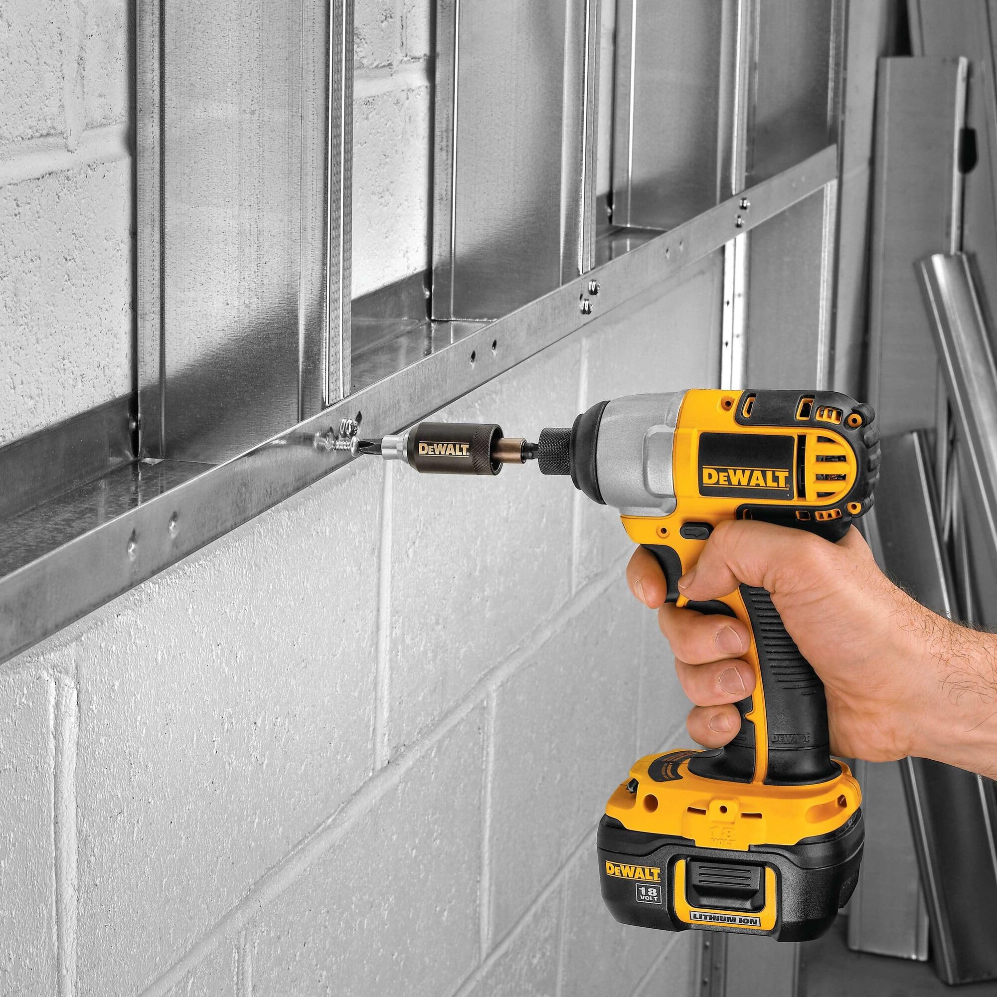 Foto 4 | Soporte De Accesorios Dewalt Impact Clutch Dwhjhld Para Metal - Venta Internacional.