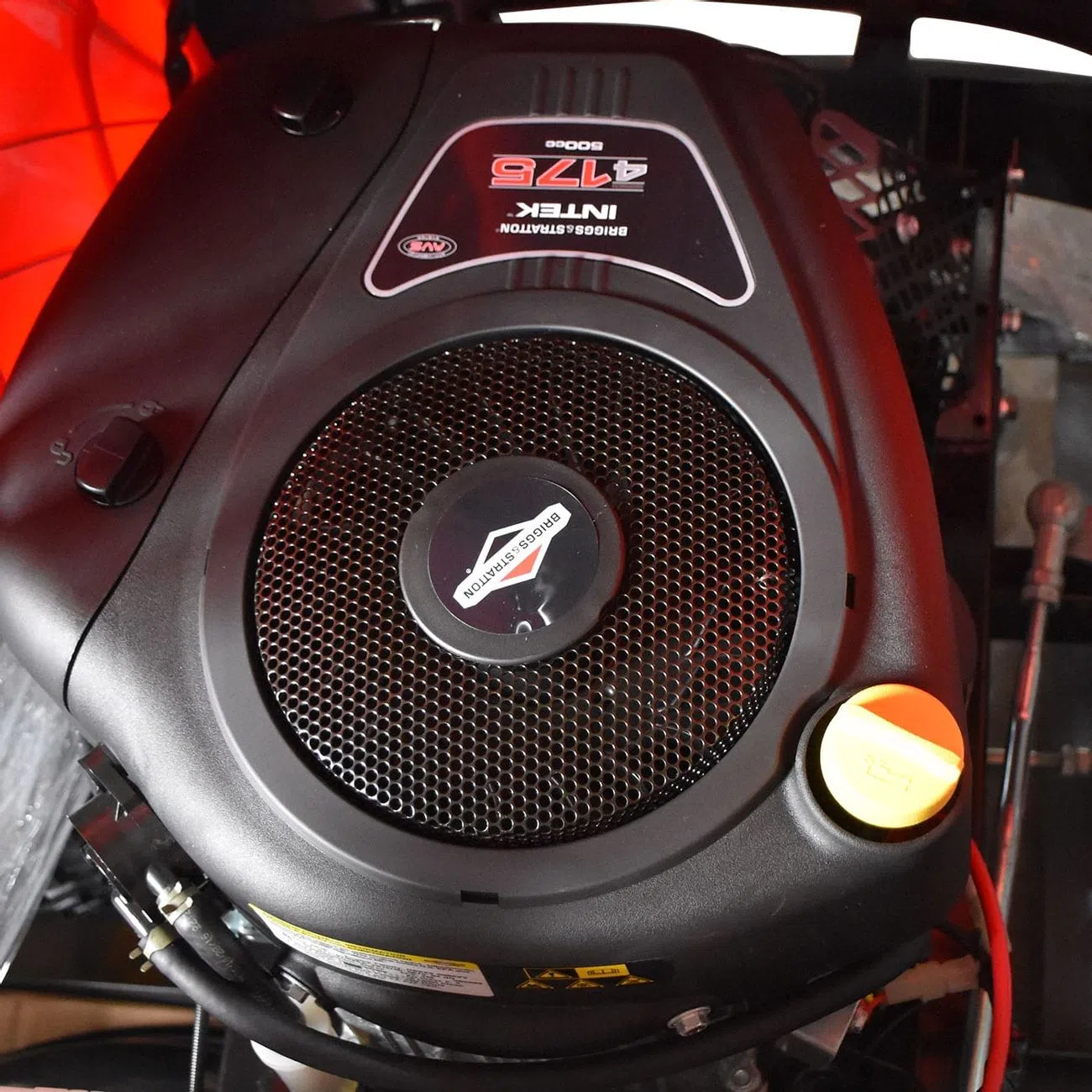 Foto 3 pulgar | Tractor Podador Profesional Swedish Husky Power Motor B&s 17.5 Hp – Hkt1750b
