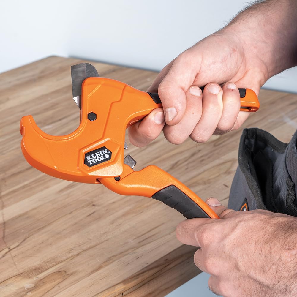 Foto 8 pulgar | Cortador de Tubos Klein Tools 50063 con Trinquete de PVC de 1-1/4 Pulgadas - Venta Internacional
