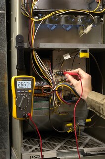Foto 5 | Multímetro Fluke 116 Hvac Con Termómetro, 400 °c, Led Blanco - Venta Internacional.