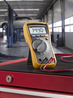 Foto 6 | El Multímetro Digital Fluke 115 Mide La Tensión Ca/cc De 600 V - Venta Internacional.