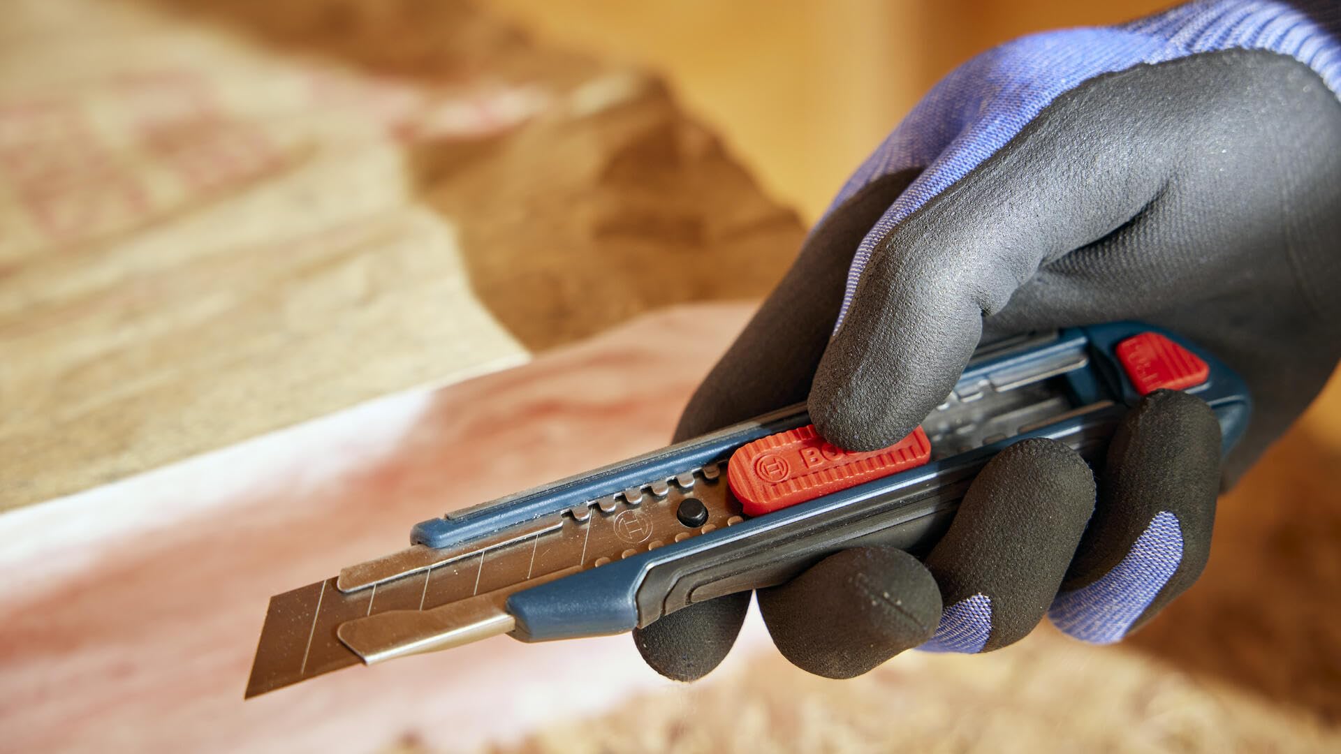 Foto 5 pulgar | Cuchillo Utilitario Snap-off Bosch H11-12100-1 De 18 Mm De Agarre Suave - Venta Internacional.