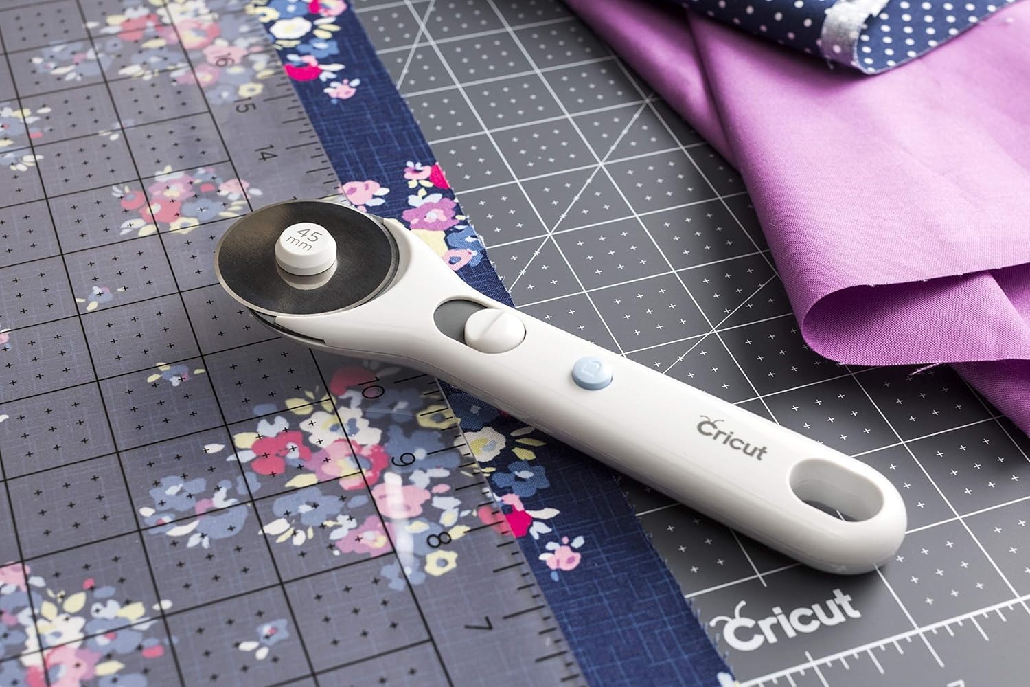 Foto 8 pulgar | Cortador Giratorio Cricut Para Tela, Costura Y Acolchado, 45 Mm - Venta Internacional.