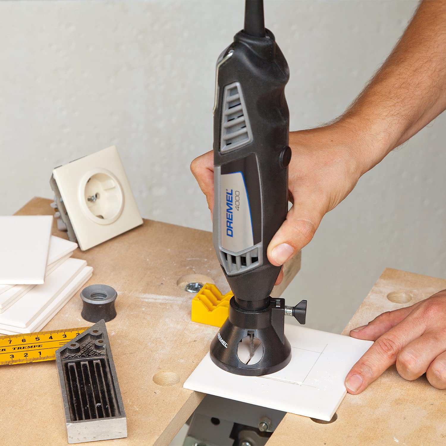 Foto 4 | Broca De Corte Para Azulejos Dremel 562, Vástago De 3,2 Mm, Para Baldosas Cerámicas - Venta Internacional.