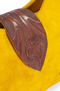 Foto 5 | Bolsa Satchel A Ángelozano Irma color Amarillo y Aplicación de Piel Grabada