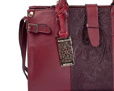 Foto 8 | Bolso Tipo Satchel A Ángelozano De Piel Vacuna Con Grabado Tipo Cincelado, Color Granada, Modelo Samantha