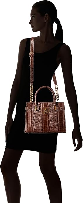 Foto 6 pulgar | Bolsa Satchel Guess Café Tabata Efecto Croc Kb899806