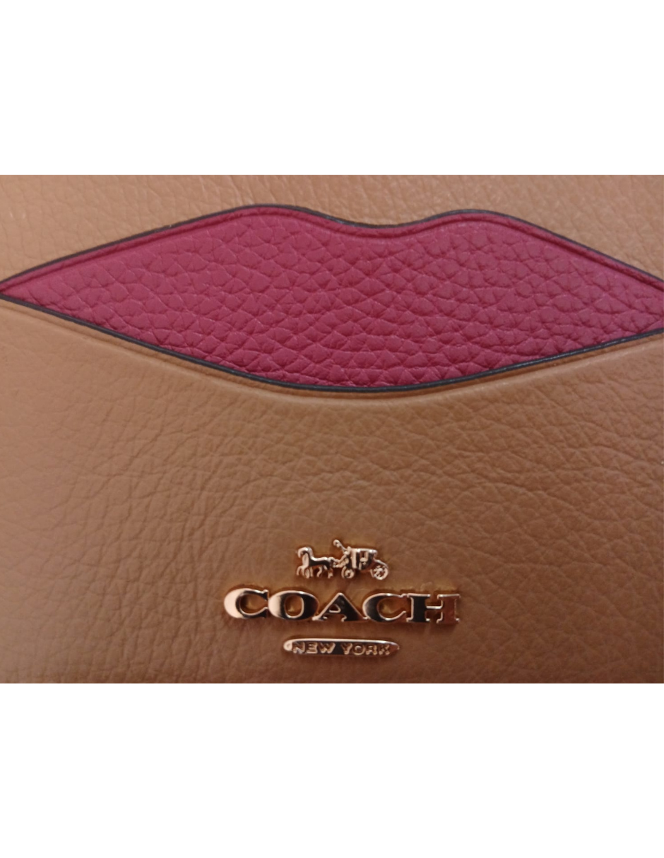 Foto 3 | Tarjetero Lip Card Case Coach Color Café