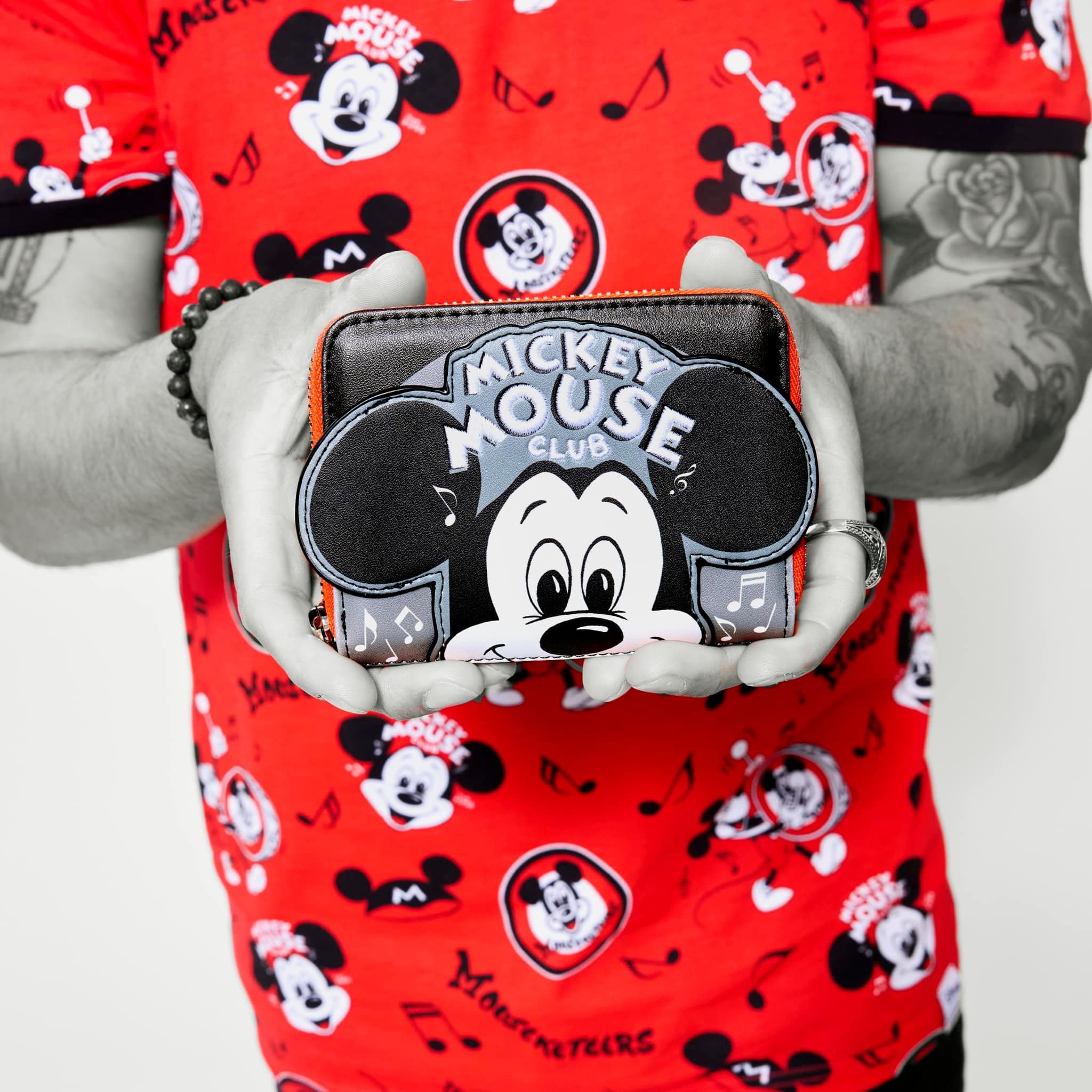 Foto 4 pulgar | Cartera Loungefly X Disney 100 Aniversario de Mickey Mouse - Venta Internacional