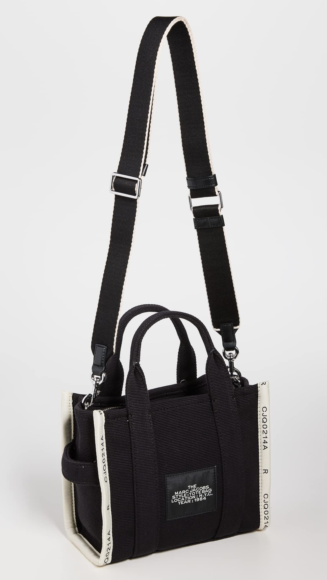Foto 4 pulgar | Bolsa Marc Jacobs Mini Traveler Para Mujer, Color Negro - Venta Internacional.