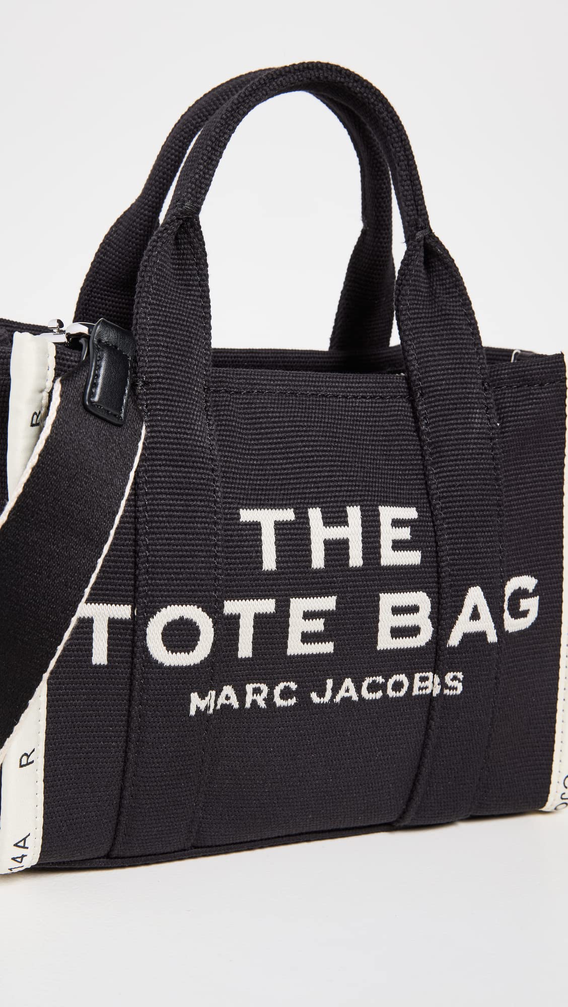 Foto 5 pulgar | Bolsa Marc Jacobs Mini Traveler Para Mujer, Color Negro - Venta Internacional.
