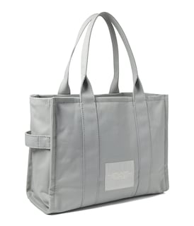 Foto 2 | Bolso Marc Jacobs The Large Wolf De Lona De Algodón Gris - Venta Internacional.