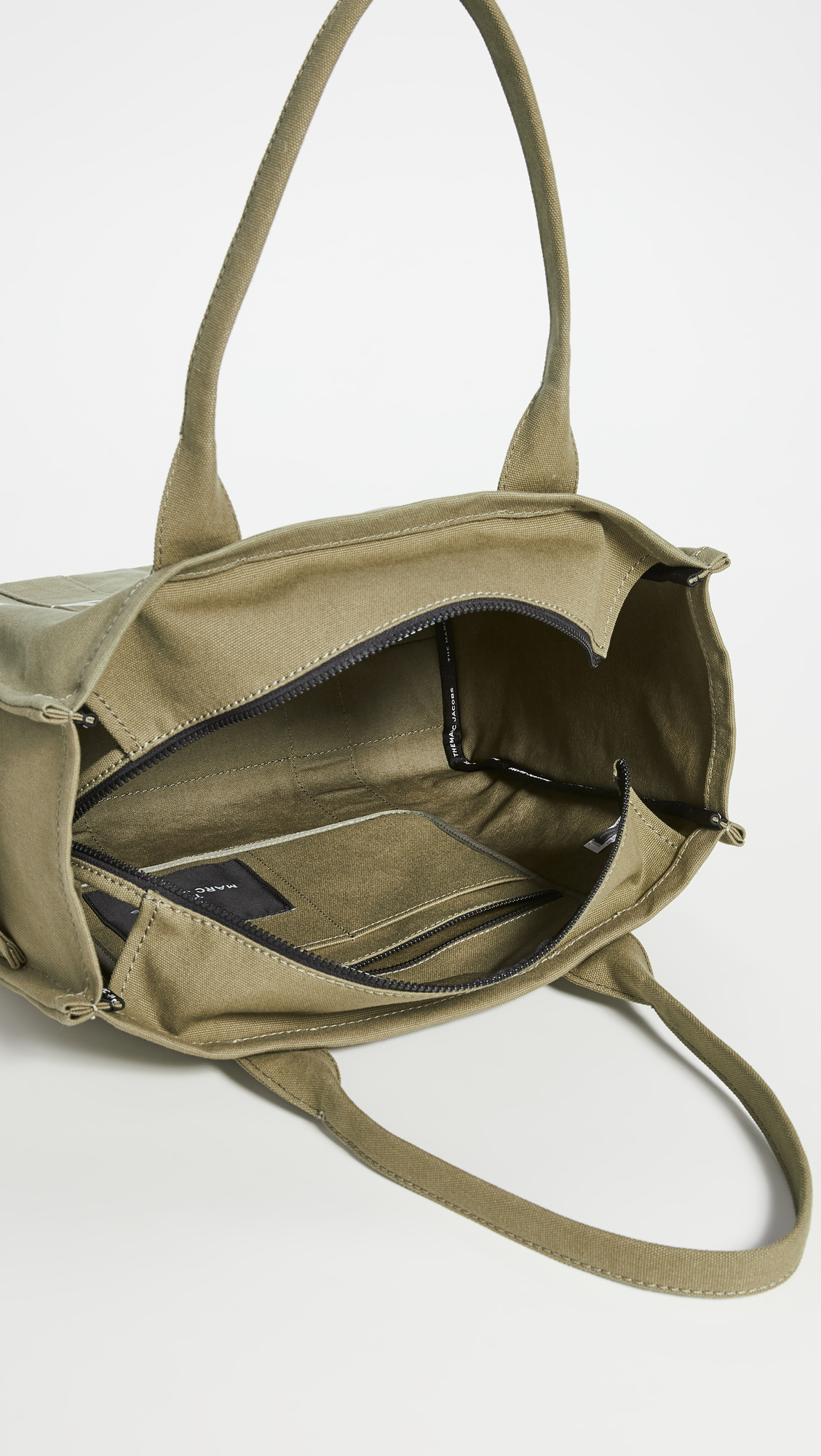 Foto 7 pulgar | Bolso Marc Jacobs The Large De Lona Verde Pizarra Para Mujer - Venta Internacional.