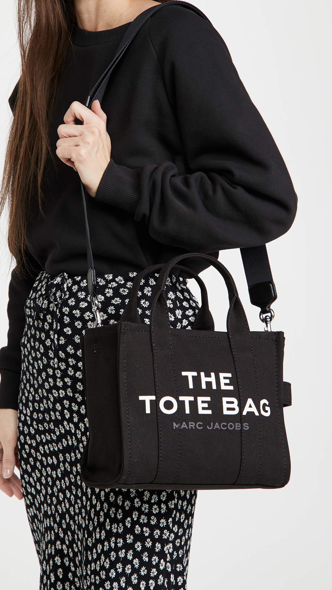 Foto 3 | Bolso Marc Jacobs The Canvas Small Black Para Mujer - Venta Internacional.