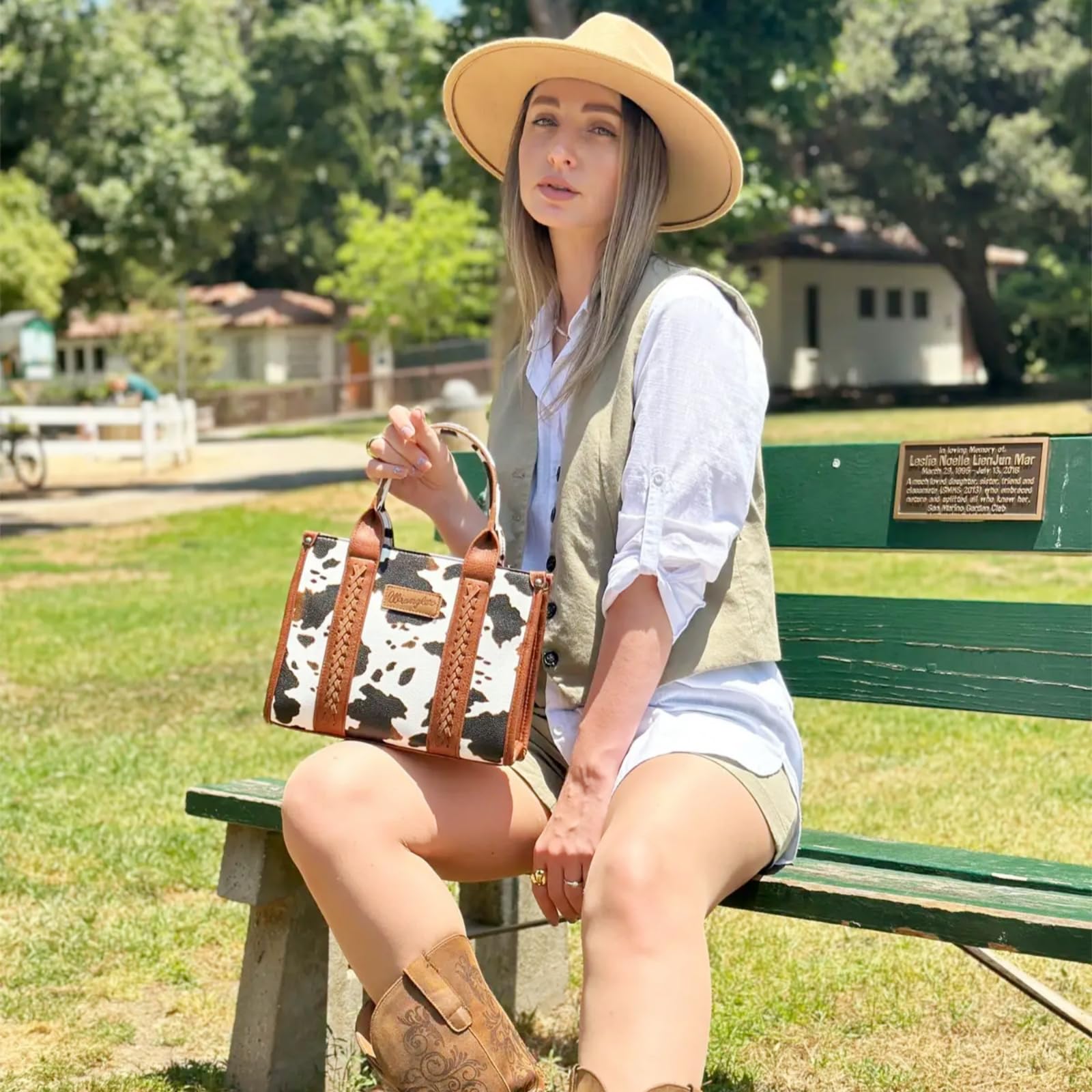 Foto 2 | Bolso Wrangler Tote Para Mujer Con Asa Superior Y Correa Cruzada - Venta Internacional.