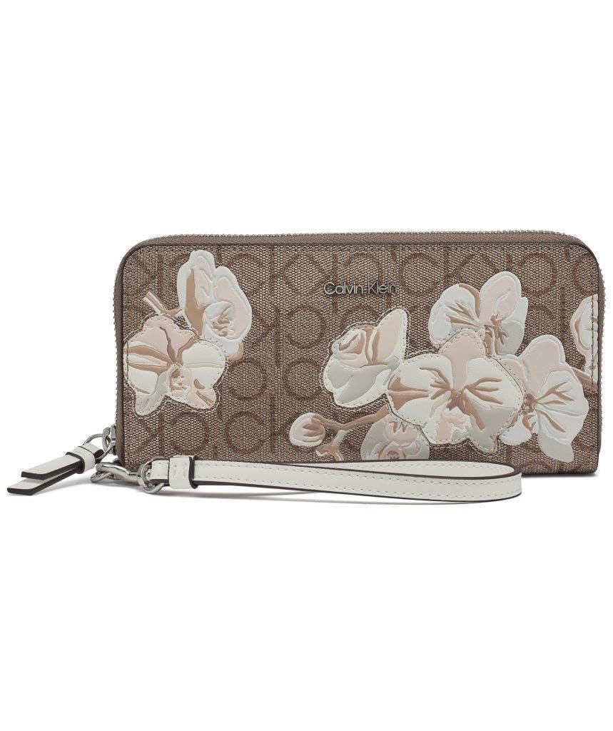 Cartera Calvin Klein Key Item Saffiano Continental Almond - Venta Internacional.