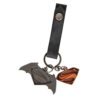 Foto 3 | Llavero Qmx Batman V Superman Friendship - Venta Internacional.