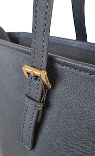 Foto 5 | Bolso Michael Kors Jet Set Travel Con Logotipo Grande Azul Marino - Venta Internacional.