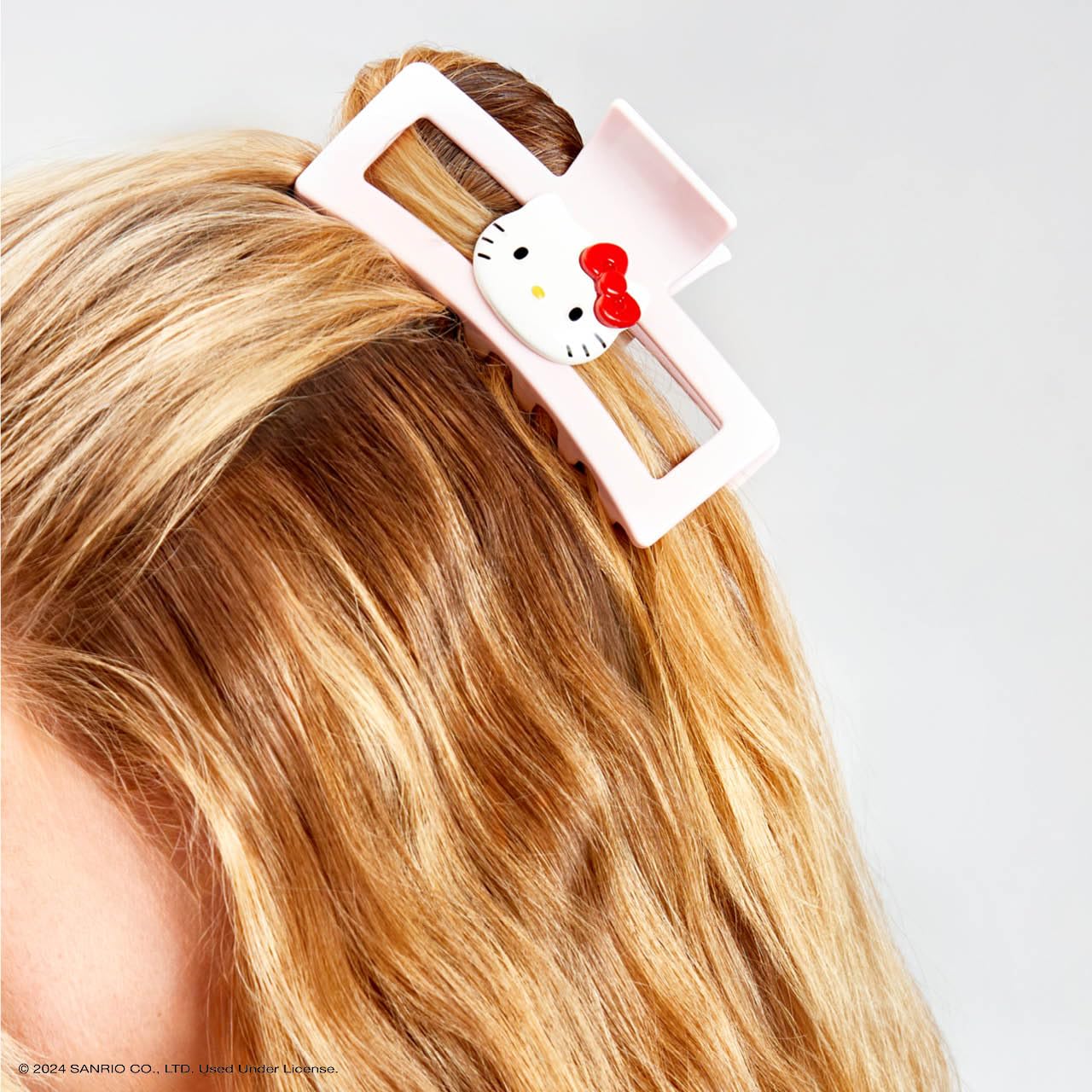 Foto 5 pulgar | Pinza Para El Pelo Kitsch Hello Kitty De Plástico Reciclado Jumbo - Venta Internacional.