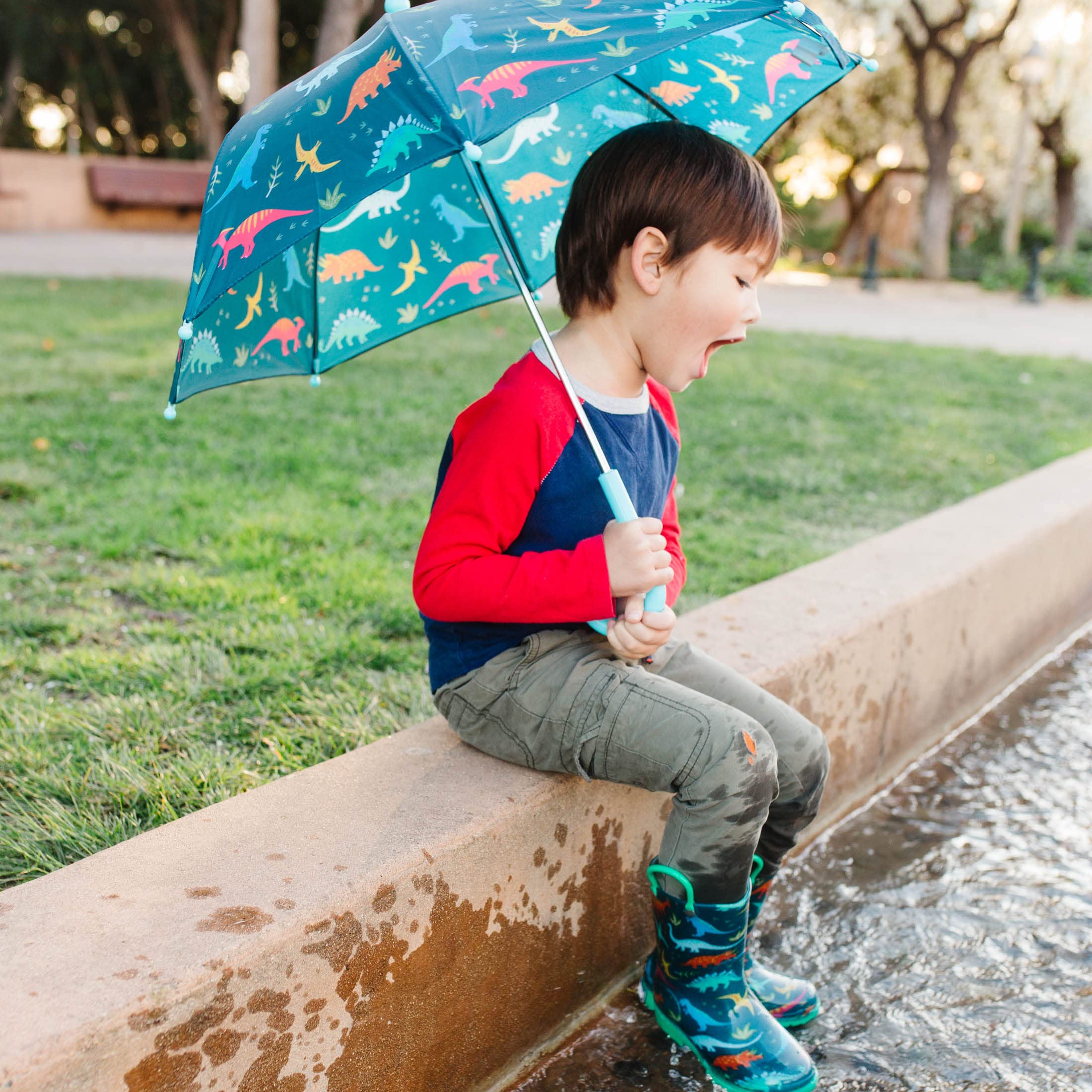 Foto 3 pulgar | Paraguas Wildkin Kids, Toldo Impermeable Con Diseño De Dinosaurios Jurásicos - Venta Internacional.